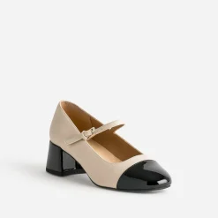 Babies beige à bout et talon verni noir