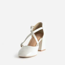 Babies écru vernie brides croisées