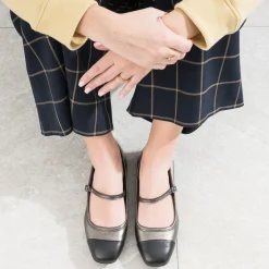 Babies gris métallisé cuir bout noir