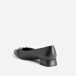 Ballerine à talon noire