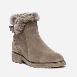 Boots taupe en cuir velours fourré
