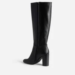 Botte à talon noire en cuir