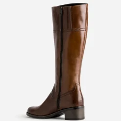 Botte cognac en cuir forme cavalière
