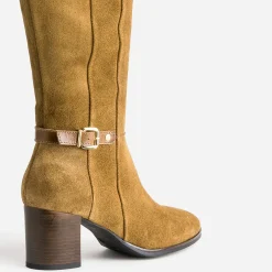 Botte marron clair en cuir velours