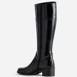 Botte noire en cuir forme cavalière