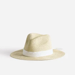 Chapeau beige doré avec galon broderie anglaise
