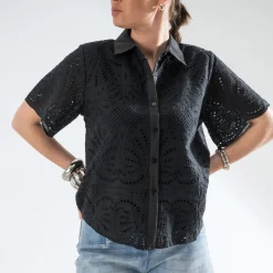 Chemise TEXTO noire broderie anglaise