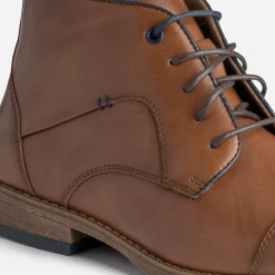 Chukka boots cognac