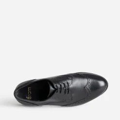 Derby noir en cuir détails perforés