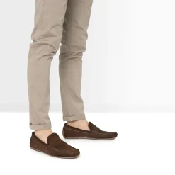 Mocassin marron en cuir velours