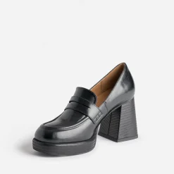 Mocassin noir à talon et plateforme