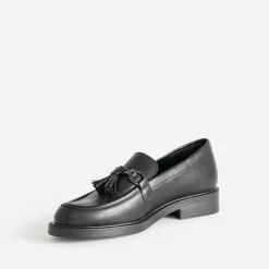 Mocassin noir cuir à pampilles