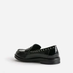 Mocassin noir verni clouté
