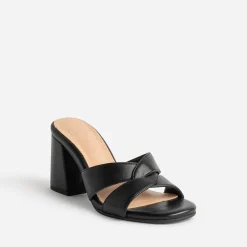 Mule noire à brides croisées