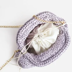 Pochette minaudière lilas en paille papier