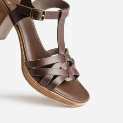 Sandale à talon marron cuir