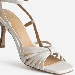 Sandale écru multi brides talon fin