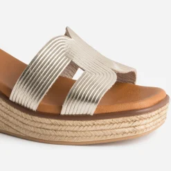 Sandale dorée éco-conçue en cuir