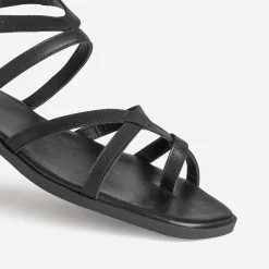 Sandale noire cuir entre-doigt