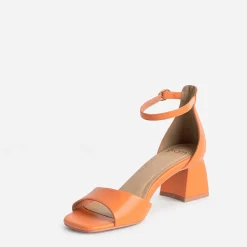 Sandale orange à talon flare