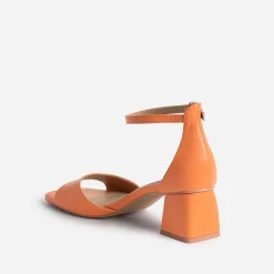 Sandale orange à talon flare