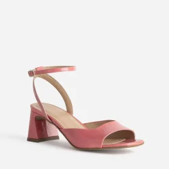 Sandale rose cuir verni décolleté carré