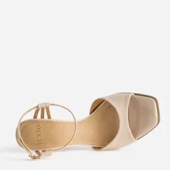 Sandale TEXTO beige vernie à talon