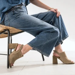 Sandale TEXTO taupe cuir velours open-toe