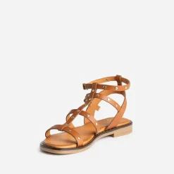 Sandale-spartiate camel cuir clouté