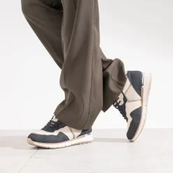 Tennis marine, beige et taupe